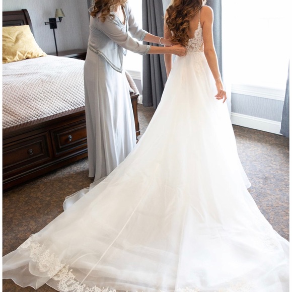 Lazaro wedding dress - Picture 3 of 4